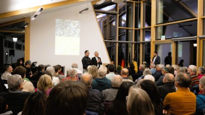 At Ostelsheim City Hall, the Chanson Ensemble performs  “Alishan Forest Railway Musical Journey”, en